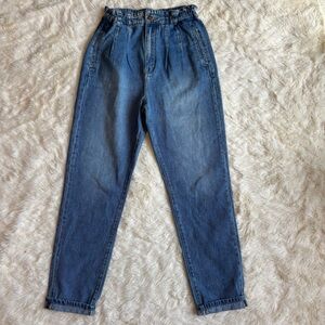 Bohme High-Waisted Tapered Medium Wash Pleated Denim Blue Mom Jeans Womens 26